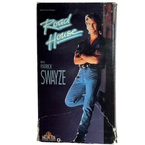 Road House VHS Patrick Swayze MGM/UA Home Video 1989